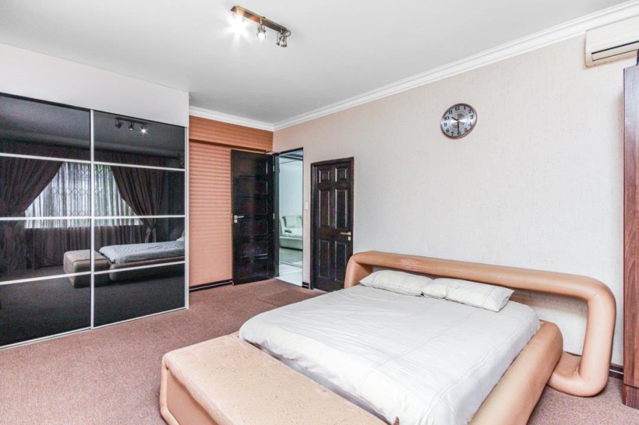 4 Bedroom Property for Sale in Killarney Gardens Western Cape